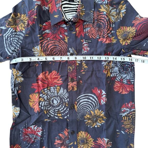 Volcom Boys’ Stoney Delusion Short Sleeve Woven Shirt Size 10 M Skateboarding - Picture 5 of 5